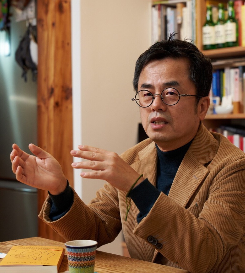 편성준 작가.jpg