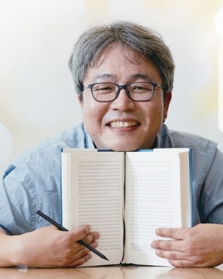 최승필 작가.jpg